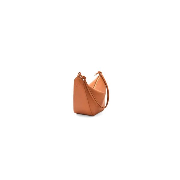 LOEWE Mini Hammock hobo in classic calfskin(HIGH-END GRADE)