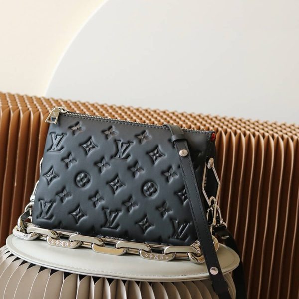 LV Coussin BB