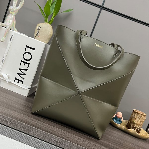 LOEWE Medium Puzzle Fold tote in shiny calfskin(HIGH-END GRADE)
