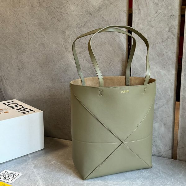 LOEWE Medium Puzzle Fold tote in shiny calfskin(HIGH-END GRADE)