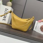 LOEWE Mini Hammock hobo in classic calfskin(HIGH-END GRADE)