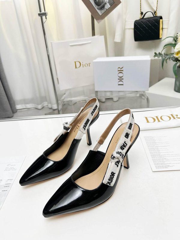 J'Adior Slingback Pump