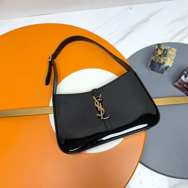YSL le 5 à 7 in patent leather(HIGH-END GRADE)
