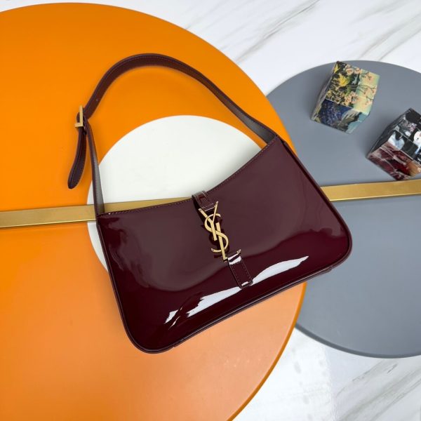YSL le 5 à 7 in patent leather(HIGH-END GRADE)