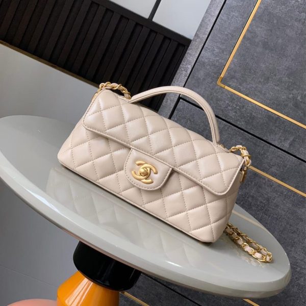 CHANEL Mini Flap Bag with Top Handle(high-end grade)