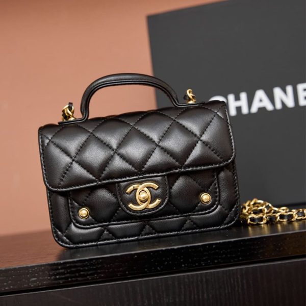 Chanel CLUTCH WITH CHAIN(HIGH-END GRADE)
