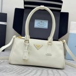 Prada Medium Prada Galleria leather bag(high-end grade)