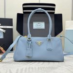 Prada Medium Prada Galleria leather bag(high-end grade)