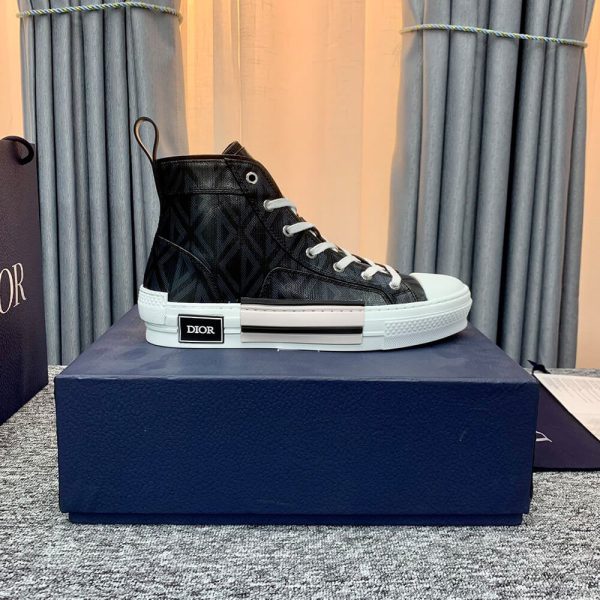 B23 HIGH-TOP SNEAKER