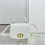 Medium 30 Montaigne Avenue Top Handle Bag