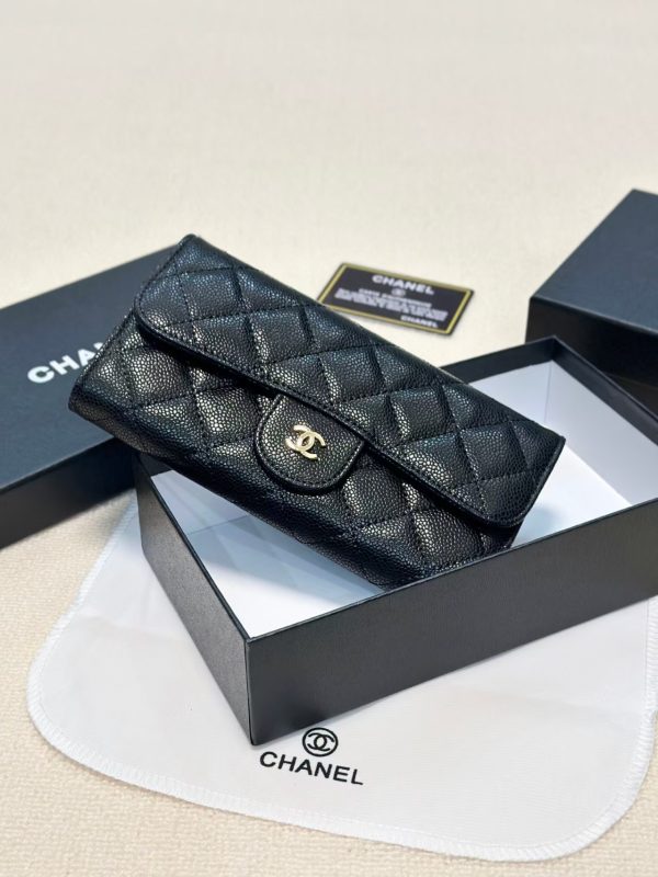 CHANEL Caviar Quilted Large Gusset Flap Wallet