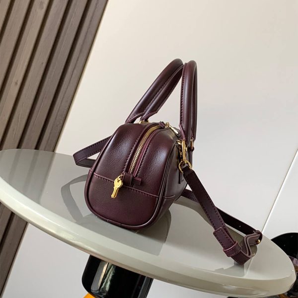 LOEWE Amazona 23 Cropped bag in nappa calfskin(HIGH-END GRADE)