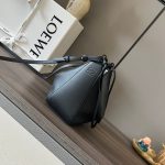 LOEWE Mini Hammock hobo in classic calfskin(HIGH-END GRADE)
