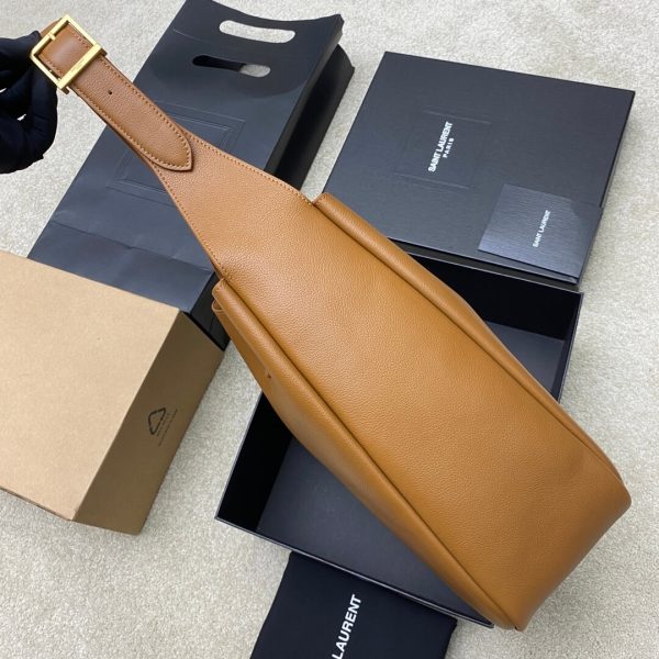 YSL LE 5 À 7 large soft leather bag