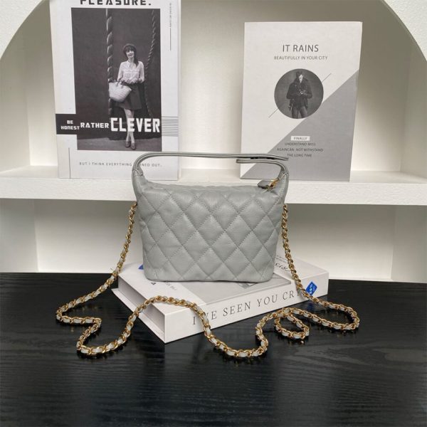 CHANEL Classic Hobo with Chain(High-end Grade)