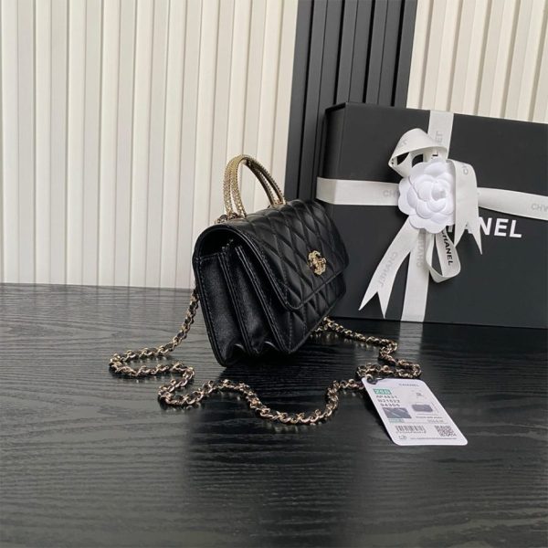 Chanel CLUTCH WITH CHAIN(HIGH-END GRADE)