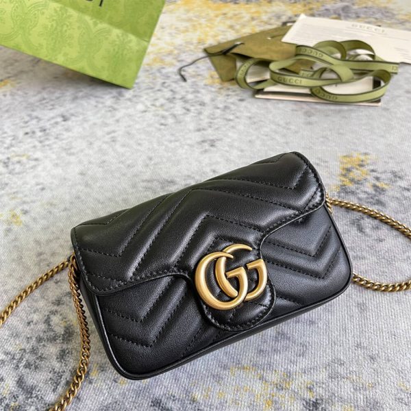 GG Marmont matelasse leather super mini bag