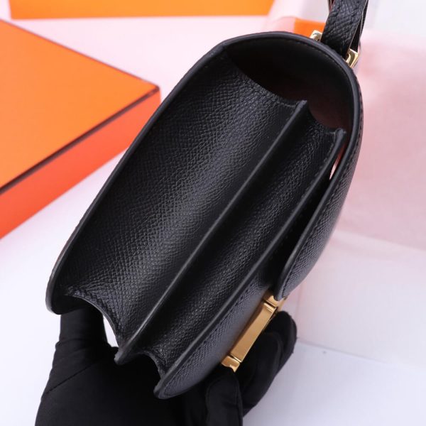 Hermes Constance 18