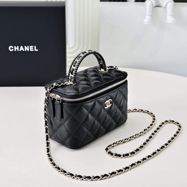 CHANEL Long Vanity with chain