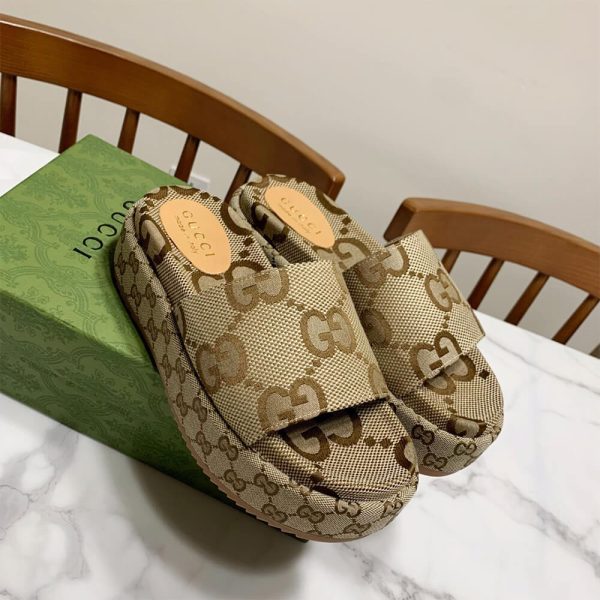 Women's platform slide sandal