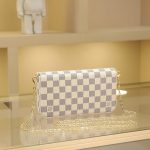 LV Felicie Pochette