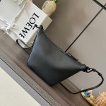 LOEWE Mini Hammock hobo in classic calfskin(HIGH-END GRADE)