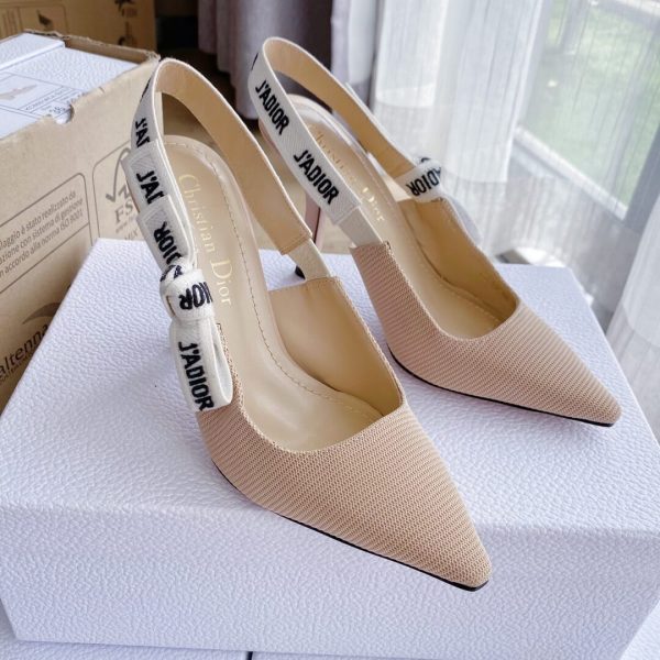 J'Adior Slingback Pump