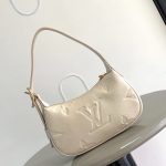 LV Mini Moon
