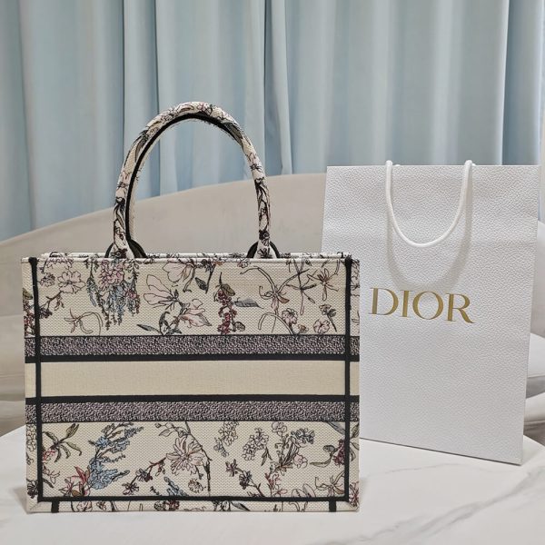Medium Dior Book Tote