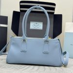 Prada Medium Prada Galleria leather bag(high-end grade)