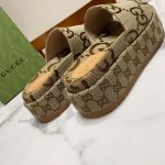 Women's platform slide sandal