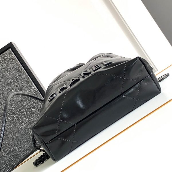CHANEL 22 MINI HANDBAG(high-end grade)