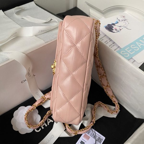 CHANEL MINI FLAP