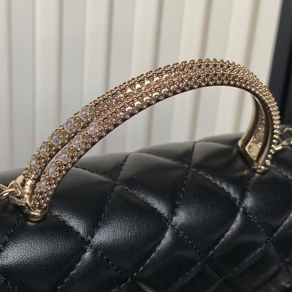 Chanel CLUTCH WITH CHAIN(HIGH-END GRADE)