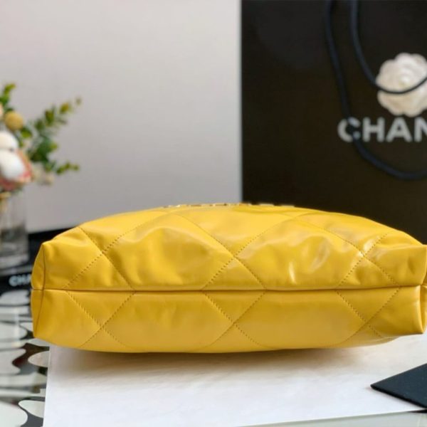 CHANEL 22 SMALL HANDBAG(high-end grade)