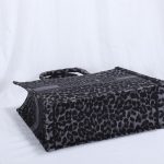 LARGE DIOR BOOK TOTE