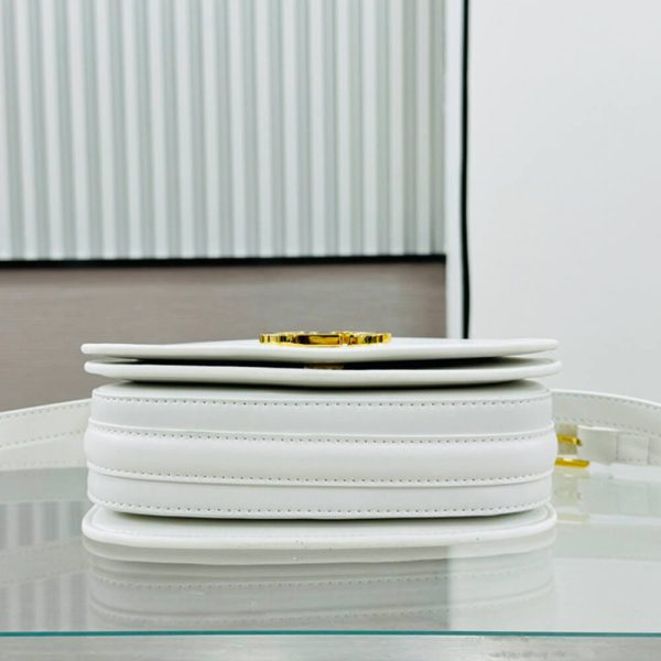Medium 30 Montaigne Avenue Top Handle Bag