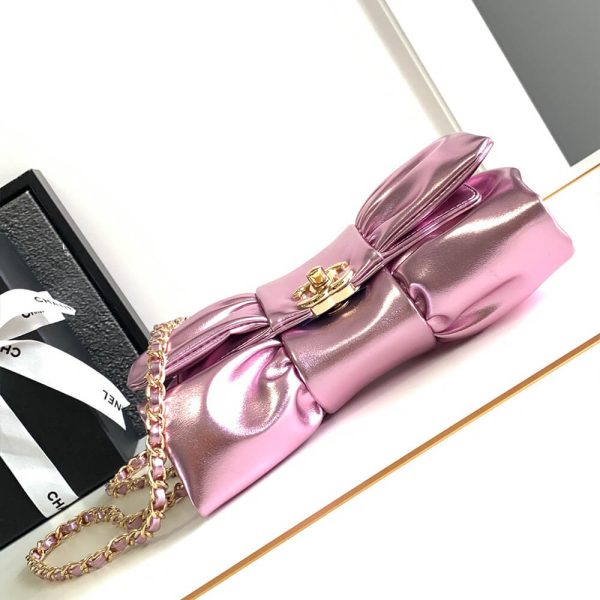 CHANEL Clutch