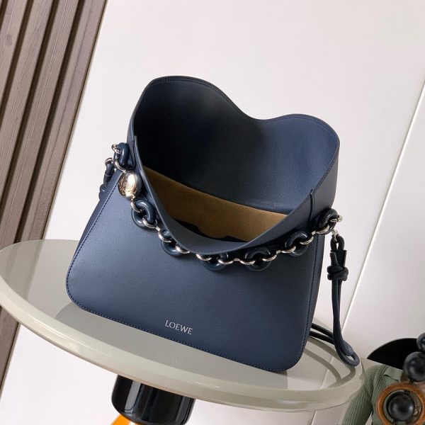 Loewe Medium Ola bag in smooth calfskin(HIGH-END GRADE)