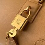 LOEWE Amazona 23 Cropped bag in nappa calfskin(HIGH-END GRADE)