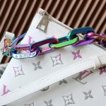 LV Coussin BB