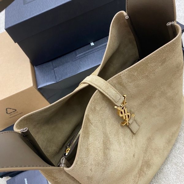 YSL Large LE 5 À 7 bag in soft suede
