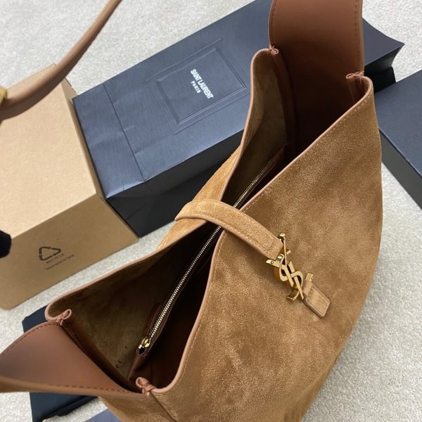YSL Large LE 5 À 7 bag in soft suede