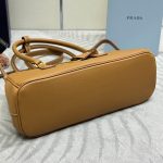 Prada Medium Prada Galleria leather bag(high-end grade)
