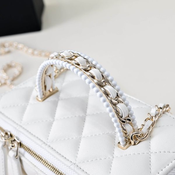 CHANEL Long Vanity with chain