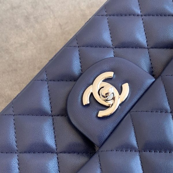 CHANEL CLASSIC 11.12 HANDBAG(high-end grade)