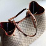 GG Emblem large tote bag