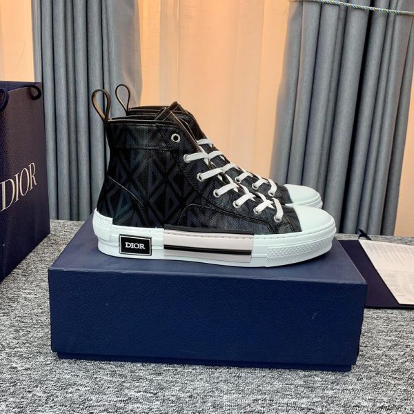 B23 HIGH-TOP SNEAKER