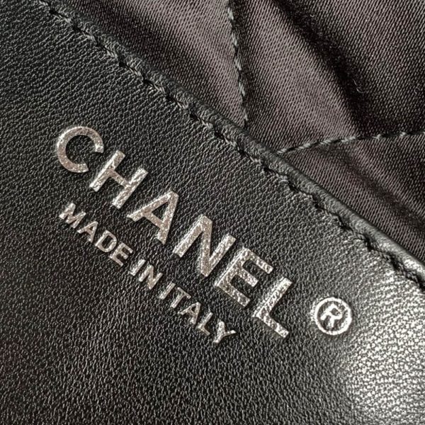 CHANEL 22 MINI HANDBAG(high-end grade)