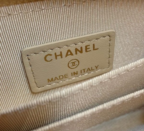 CHANEL Zipper wallet